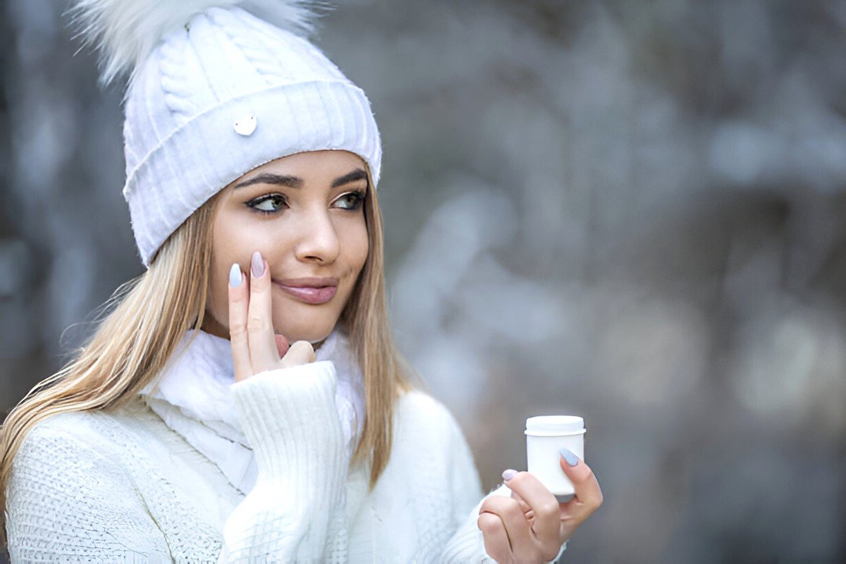 Skincare Tips to Keep Your Skin Glowing in Winter Season